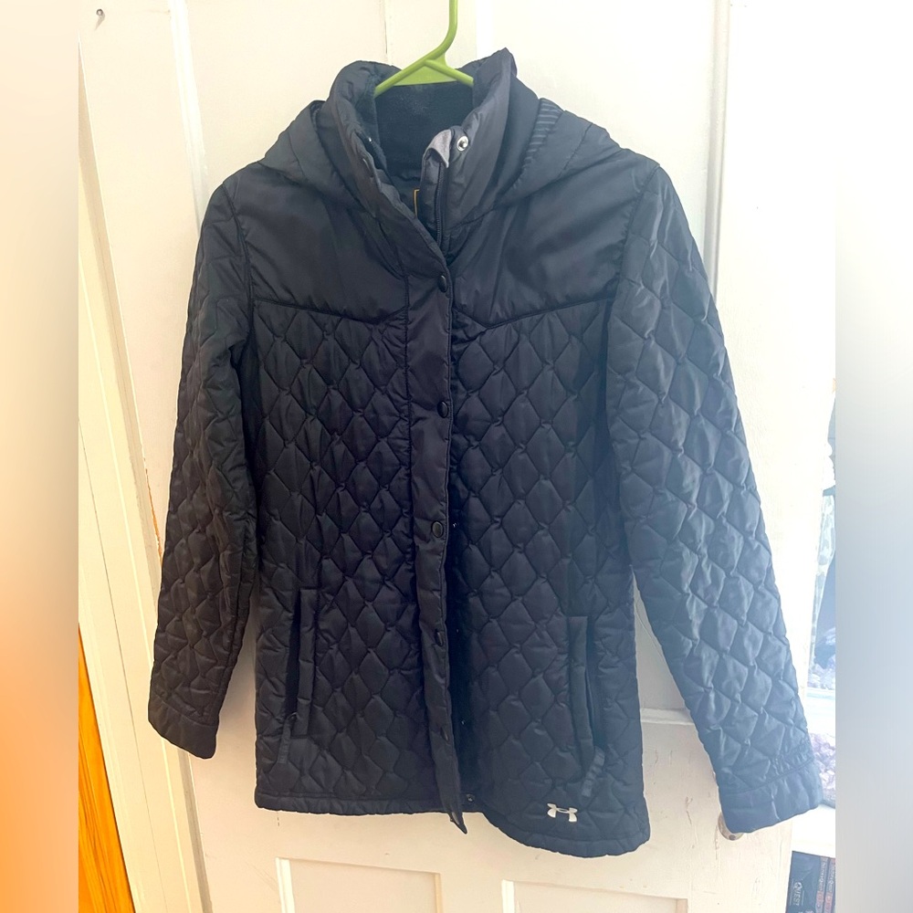 Under Armour Women’s Quilted Jacket with Hood - size XS - Black